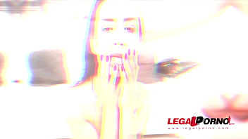 sophie dee facial