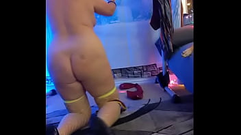 asian pooping