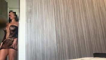 guy wears milfs pussy out
