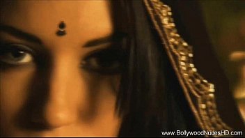 bollywood hot video songs latest