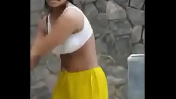 ayesha omer hot dance