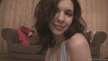 girls showing body for money