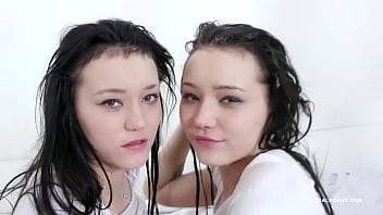 sisters fuck each other